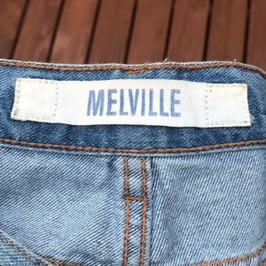 Brandy Melville distressed boyfriend jeans size 28